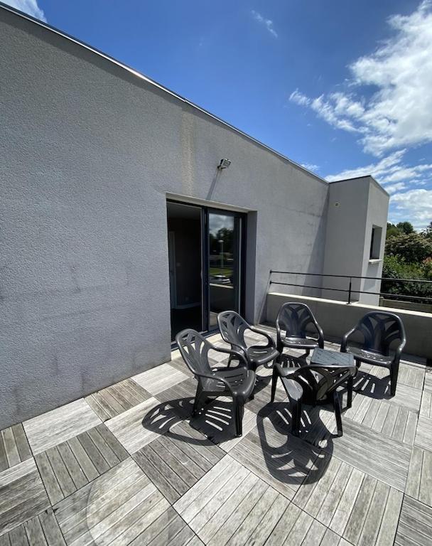 Maison Moderne Avec Piscine Chauffee Dans La Baie Du Mont St Michel 200M2 Yquelon Exterior foto